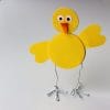 Easy Easter decorations. Super easy Easter chicks that you can make with kids. Make Easter decorations with your children. Find it @ danishthings.com #easter #easterchicks #eastechickens #eastercrafts #paper #paperchickens