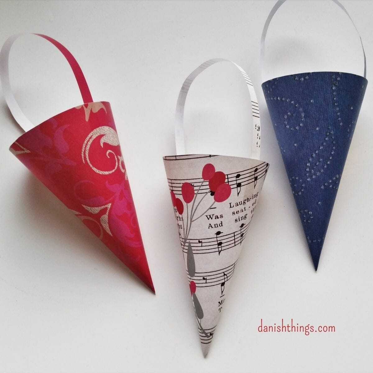 The paper cone - a Danish Christmas decoration - Danish Things