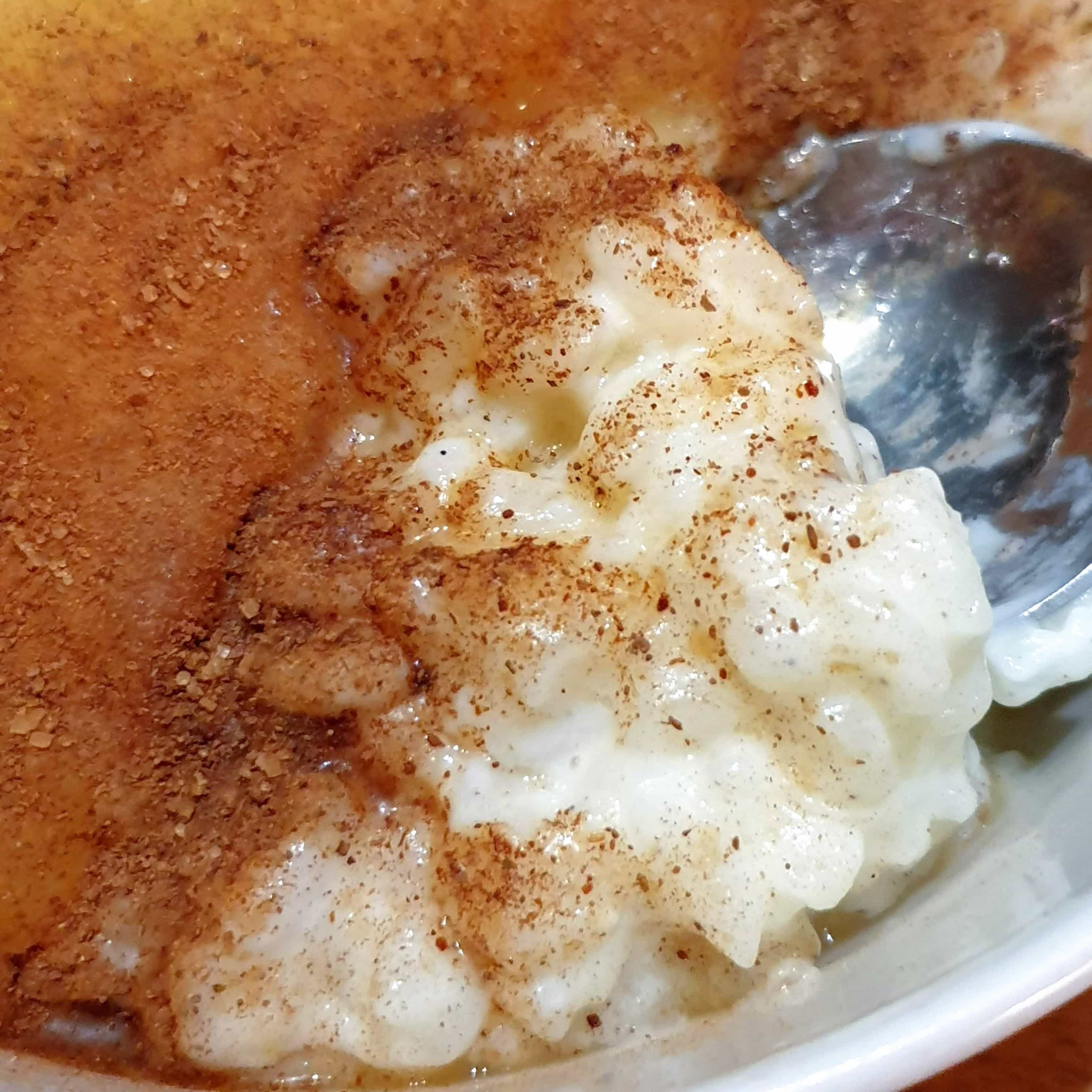 Rice porridge - how to make Danish rice porridge easily in the microwave. Make a delicious rice porridge, eat it for breakfast or dinner, or use it in rice puddings or rice pancakes. Find recipes, free print, and inspiration @ danishthings.com