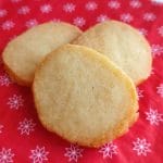 Specier - delicious and crispy cookies. Classic Danish butter cookies. A traditional cookie on the Danish coffee table all year long. But especially for Christmas. Find the recipe, free download, print and inspiration for the year at danishthings.com. © Christel Parby - Danish Things #DanishThings #specier #classic #buttercookie #cookie #cookies #Christmascookies #Christmas #holidays